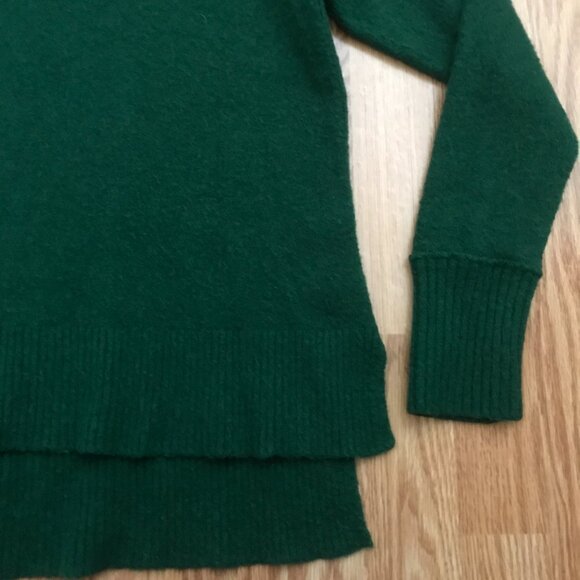 J. Crew Alpaca Merino Wool V-neck Pullover Sweater in Yarn Green M - Picture 6 of 9